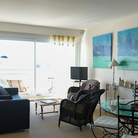 Spacieux Idealement Situe Sur Le Remblai Des Sables Dolonne Appartement *